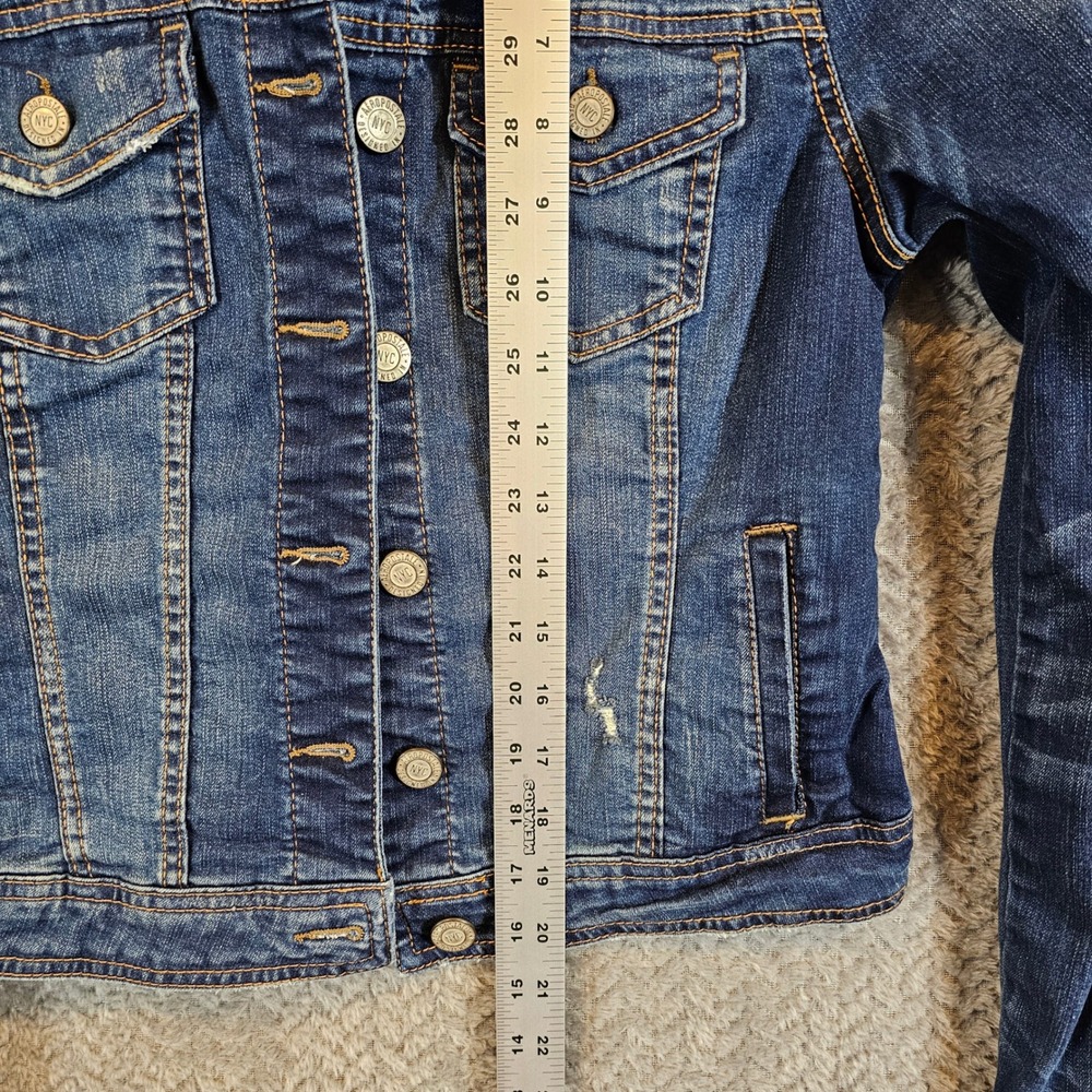 Aeropostale Womens Medium Wash Distressed Denim Trucker Jacket Blue Size M - Picture 4 of 7